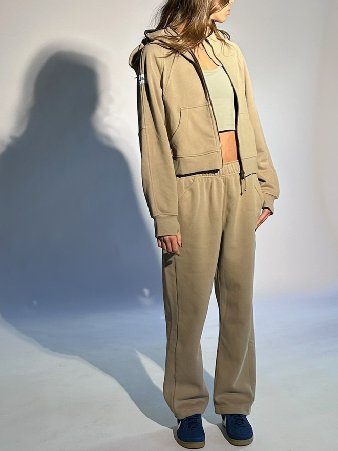 Relaxed Tracksuit Set – Effortless Comfort & Everyday Style